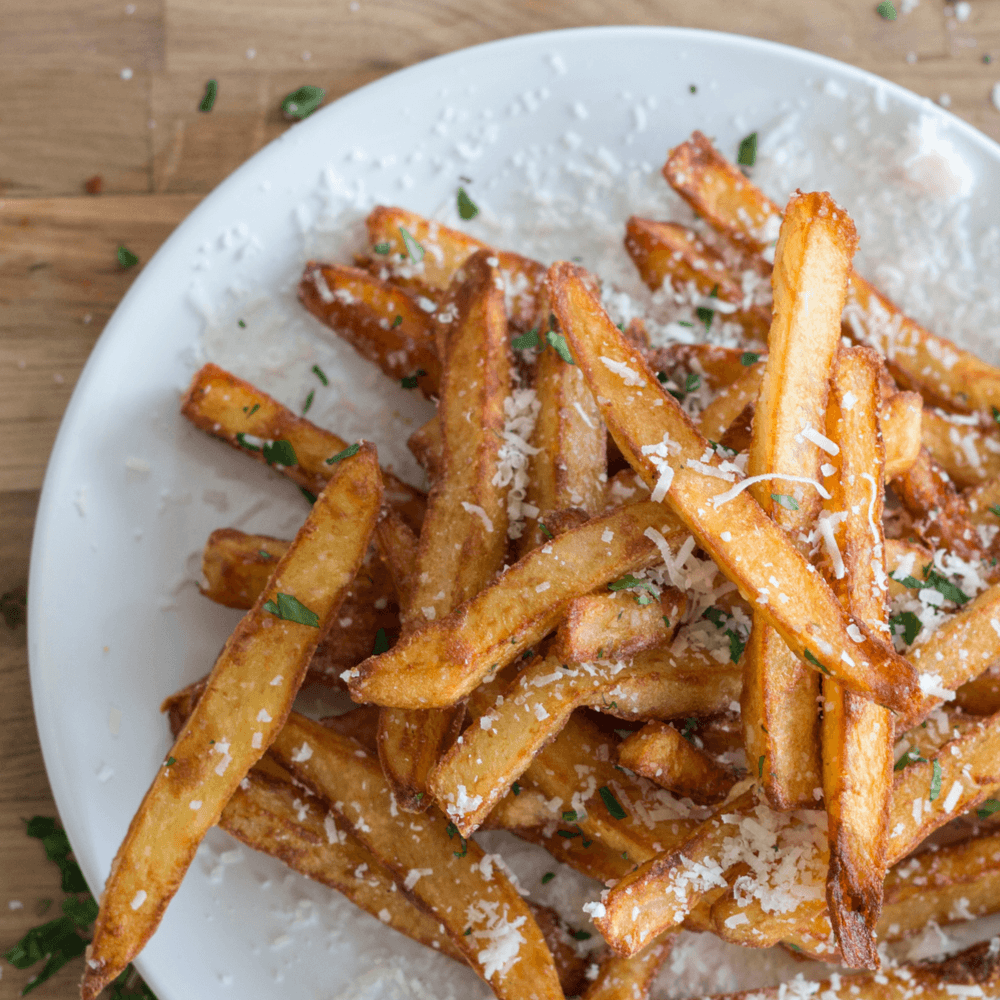 PARMESAN TRUFFLED FRENCH FRIES
– Kalorik.ca